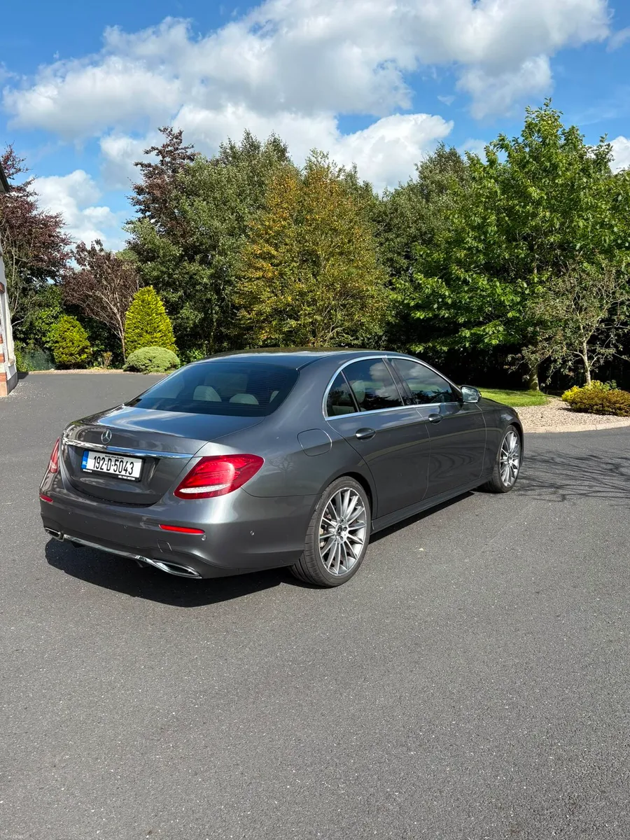 Mercedes E220D - Image 6