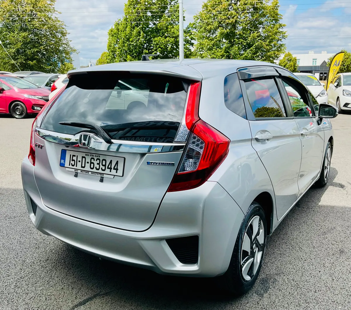 Honda Fit 2015  1.5 Hybrid Automatic 42.7 k miles - Image 3