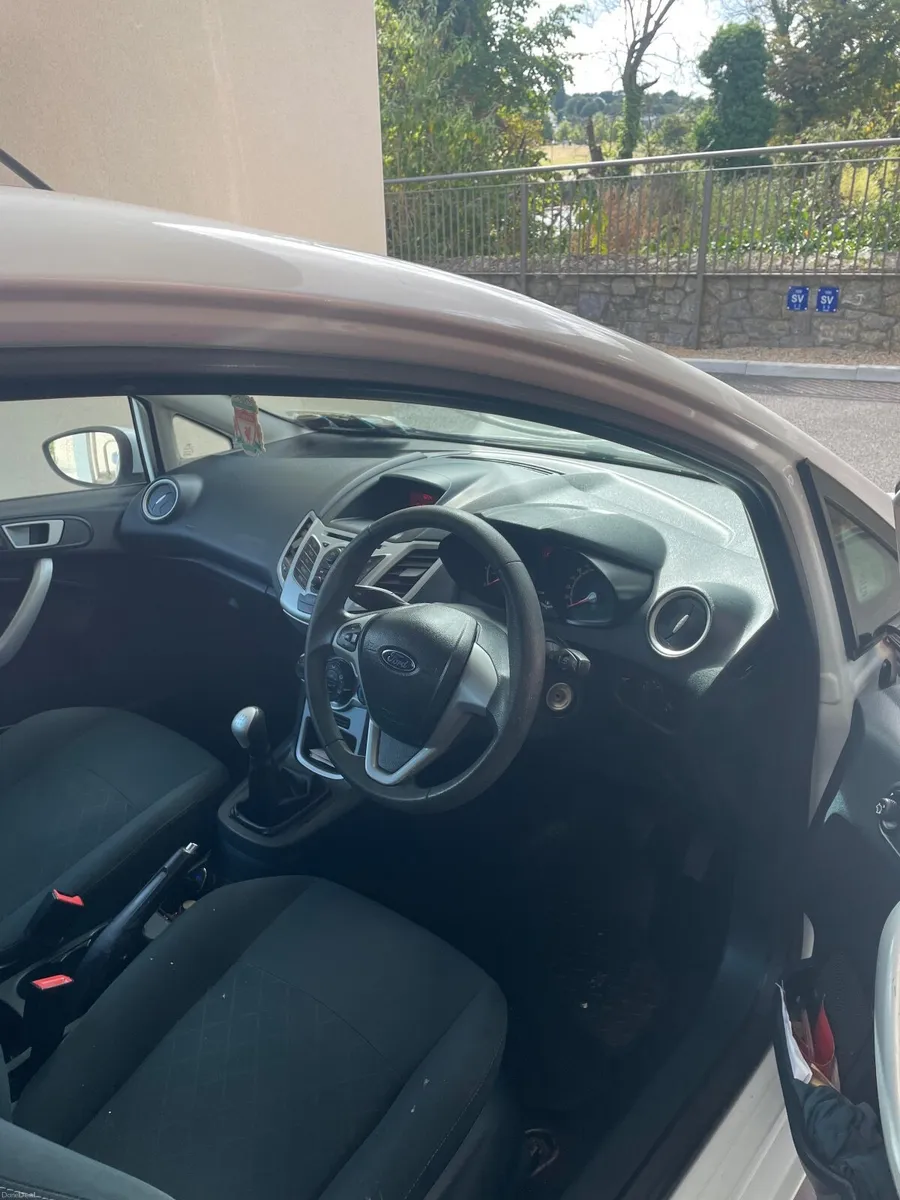 Ford Fiesta 2012 - Image 6
