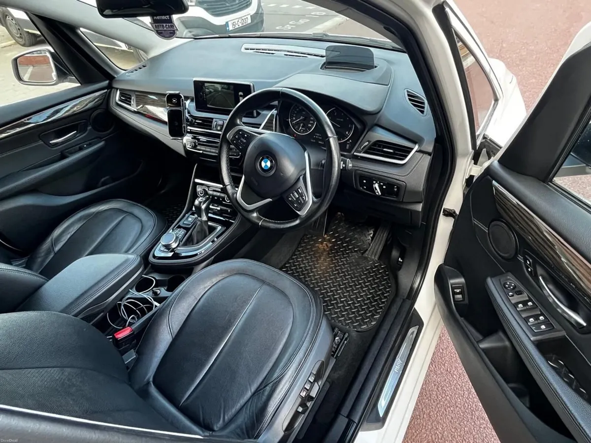 BMW 2017 Full option 7 Seater 218d. - Image 5