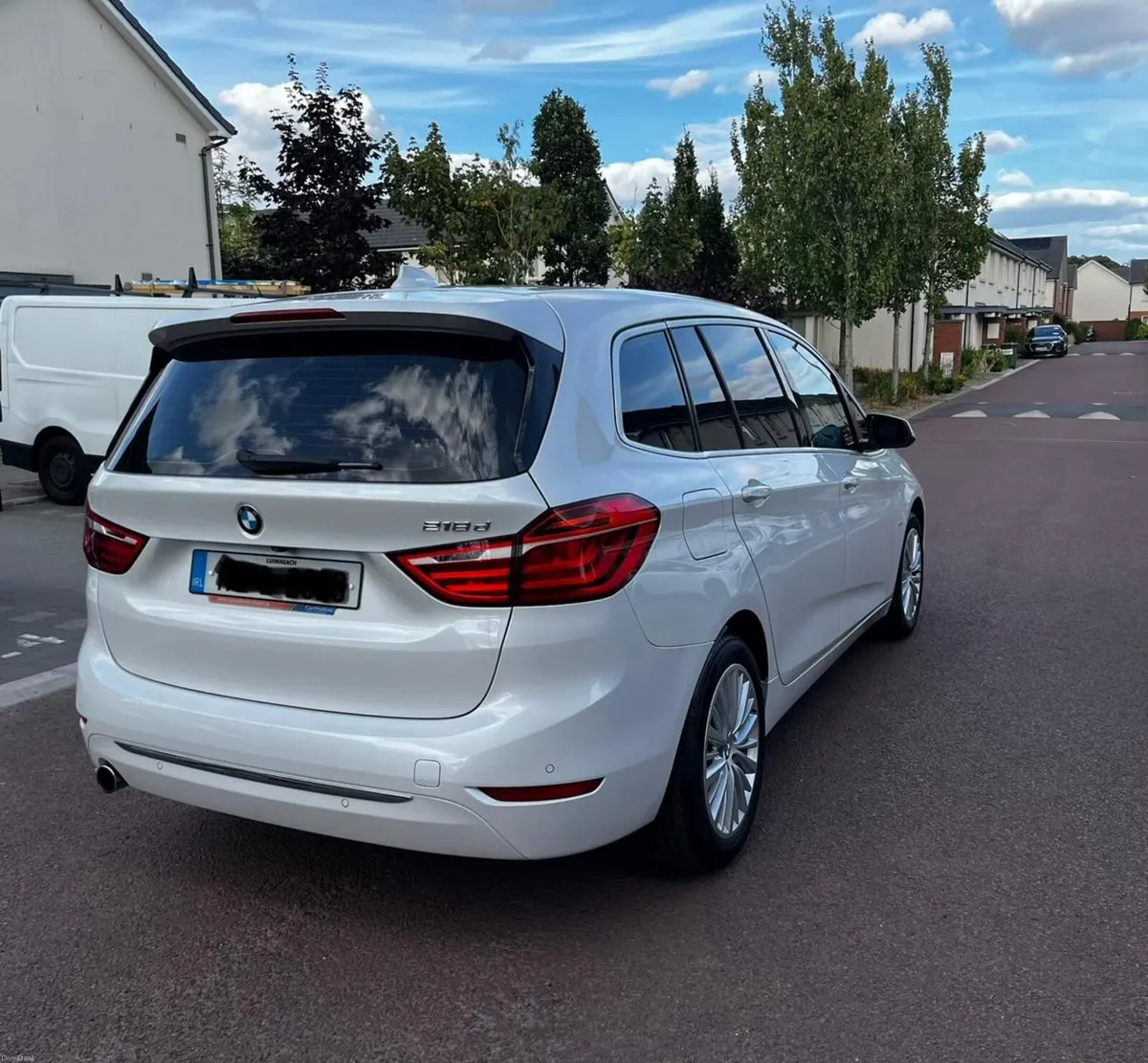 BMW 2017 Full option 7 Seater 218d. - Image 2