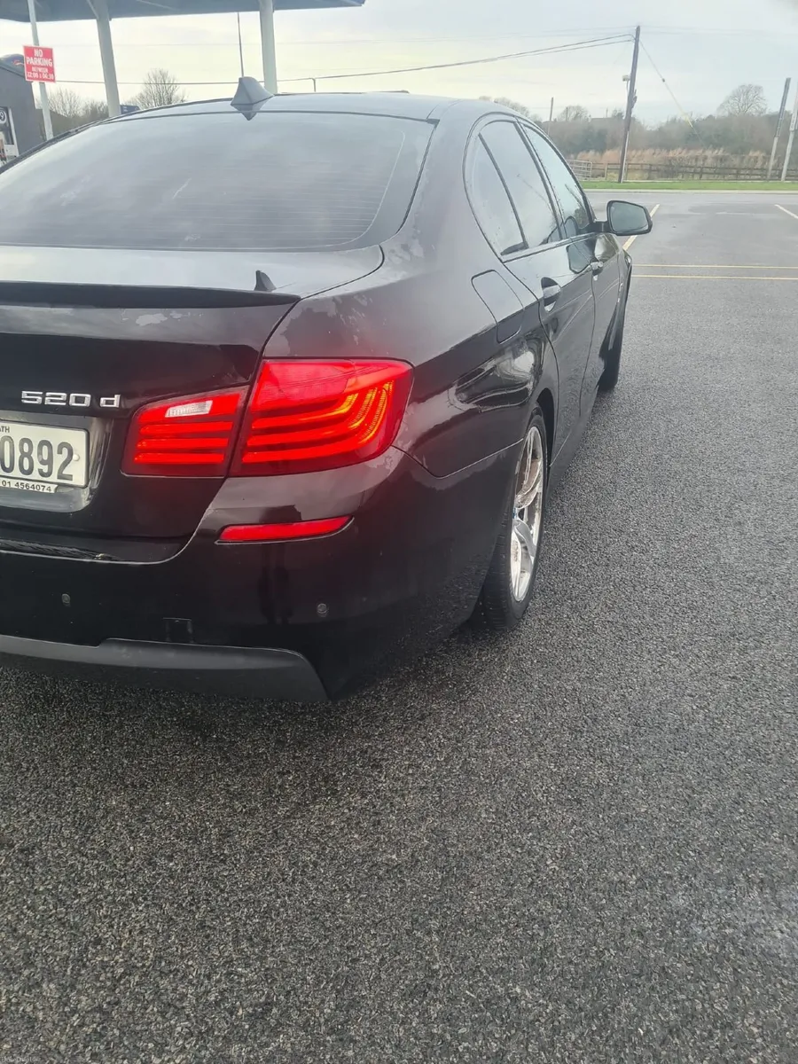 BMW 5-Series 2016 m sport - Image 3