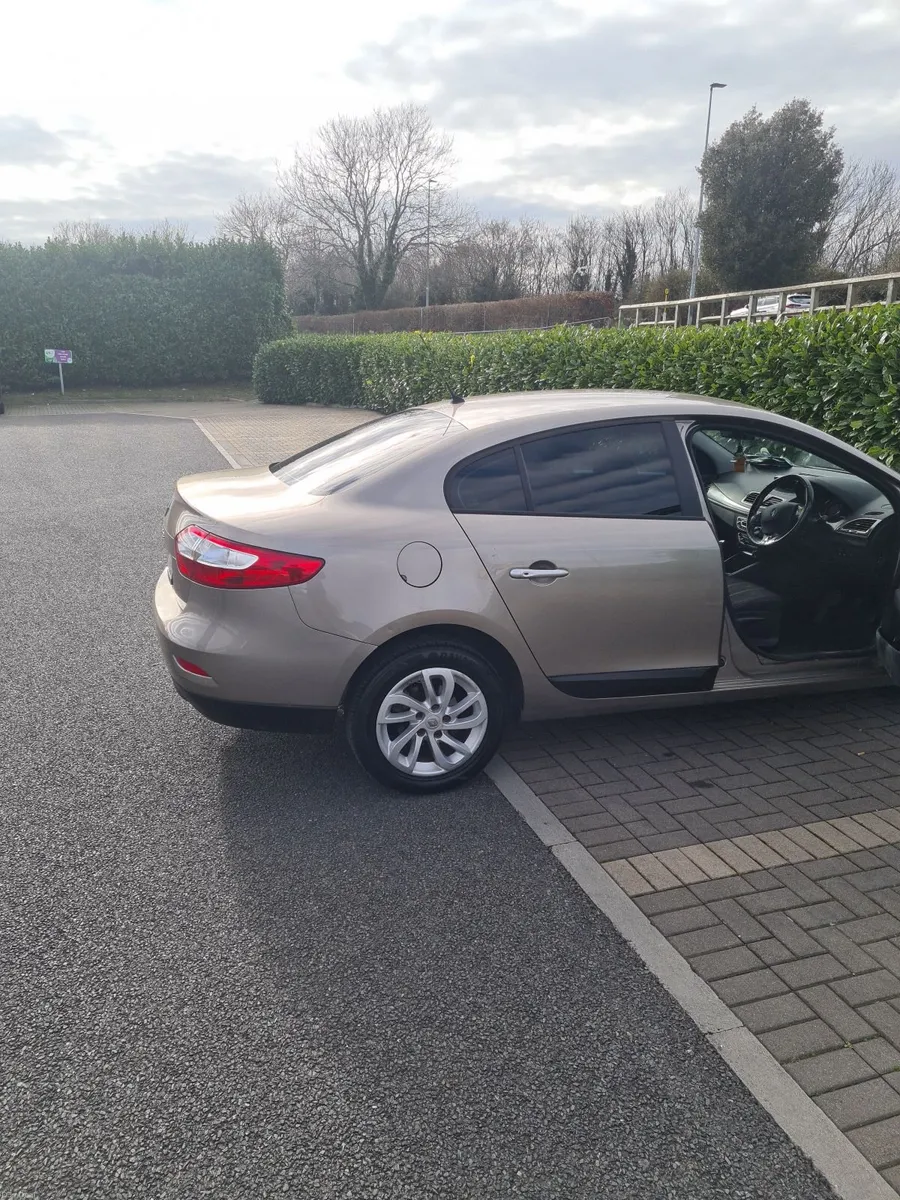 Renault Fluence 2015 - Image 4