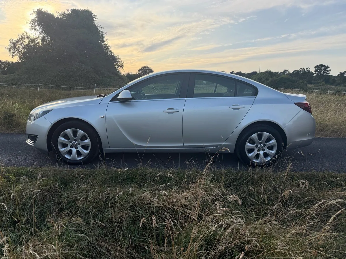 Opel insignia Automatic 2.0 CDTI 2016 - Image 4