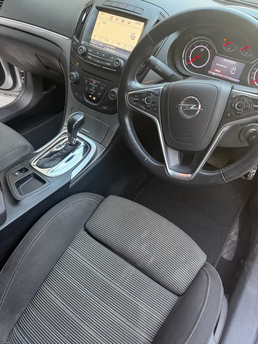 Opel insignia Automatic 2.0 CDTI 2016 - Image 6