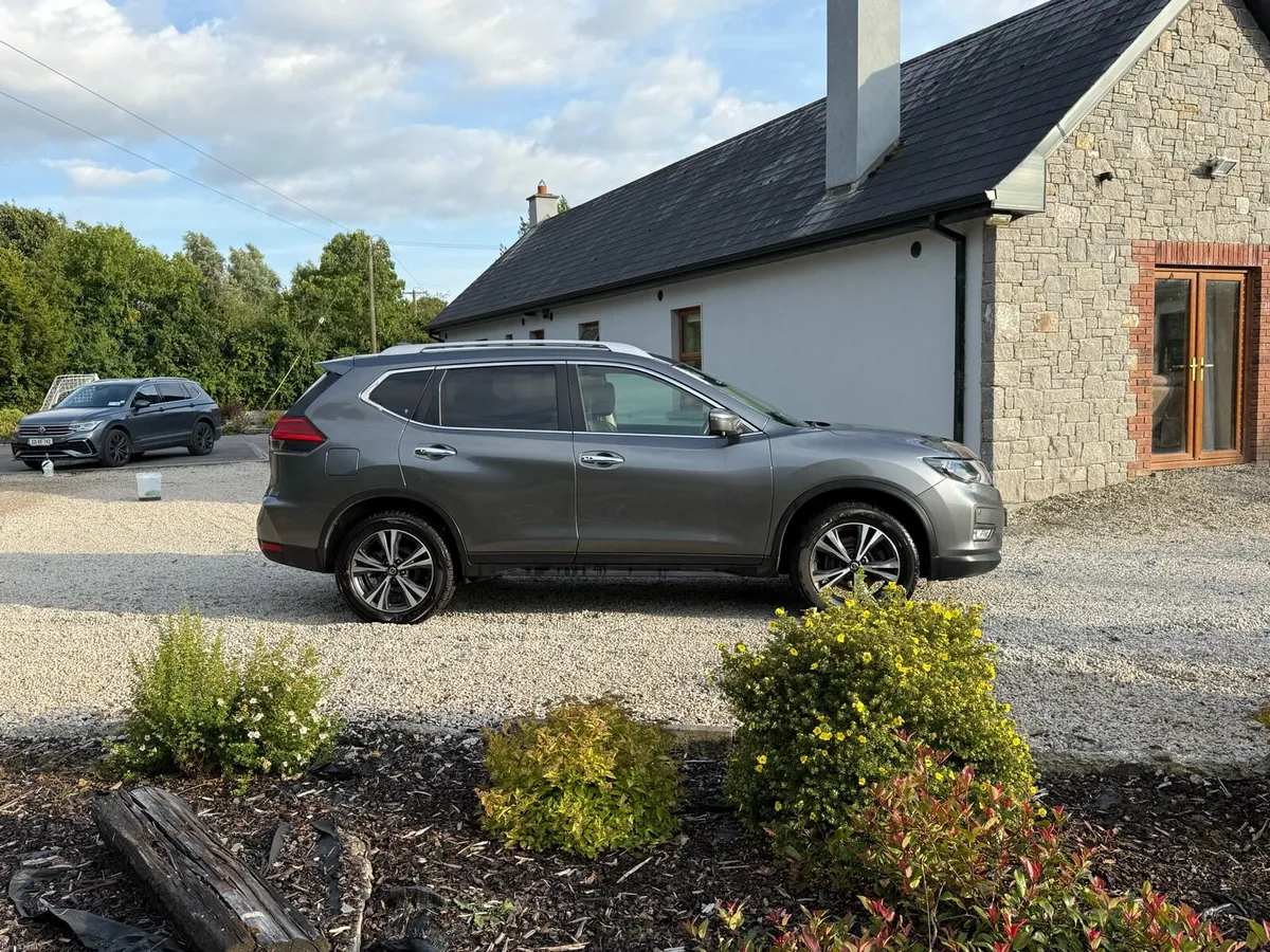 2018 Nissan X Trail 7 seater - Image 5
