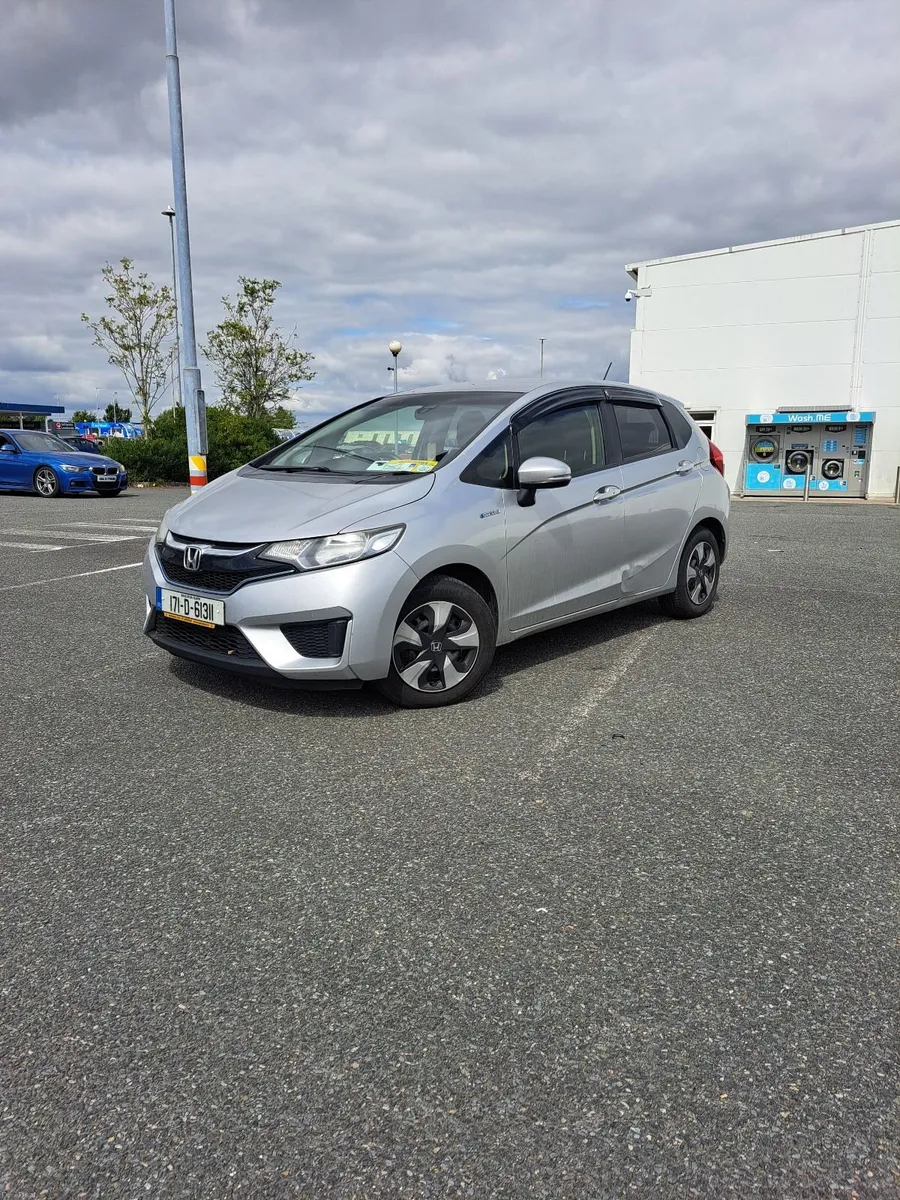Honda Fit 2017 Hybrid 1.5L Automatic - Image 3