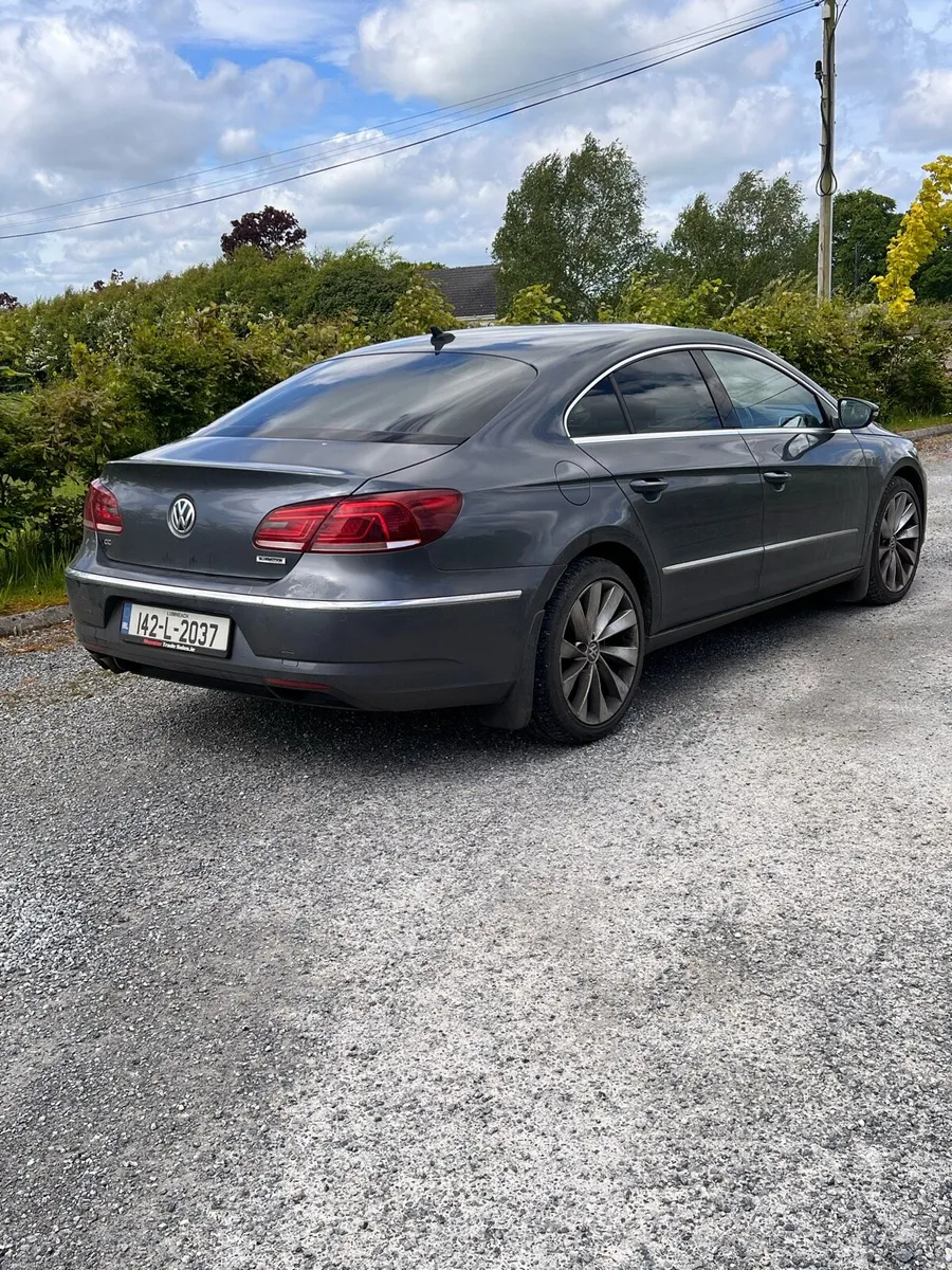 Volkswagen Passat CC - Image 2
