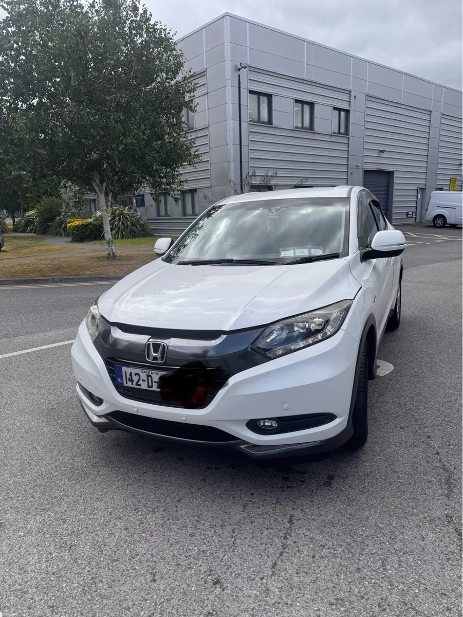 Honda Vezel - Image 1