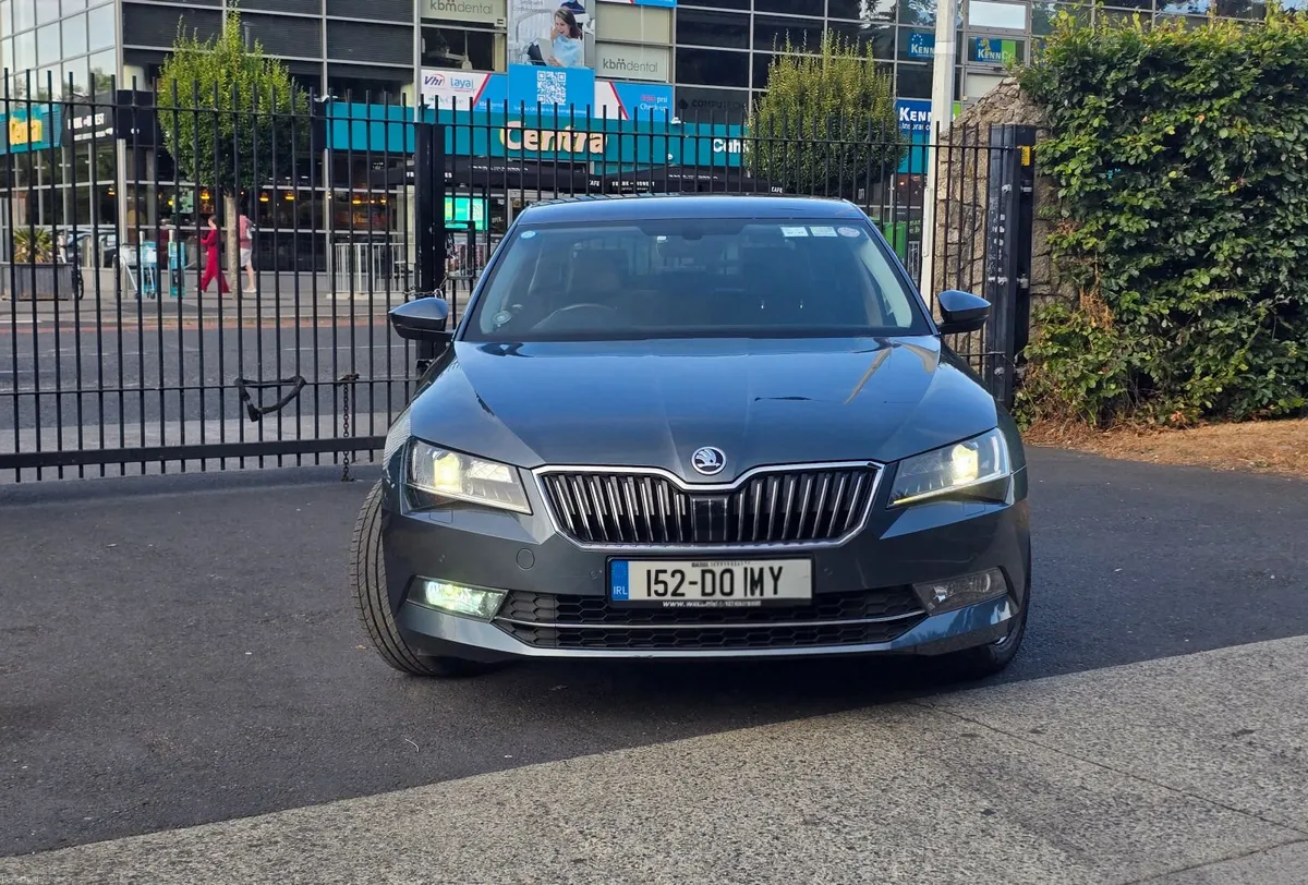 Skoda Superb 2.0 TDI 2015 - Image 3