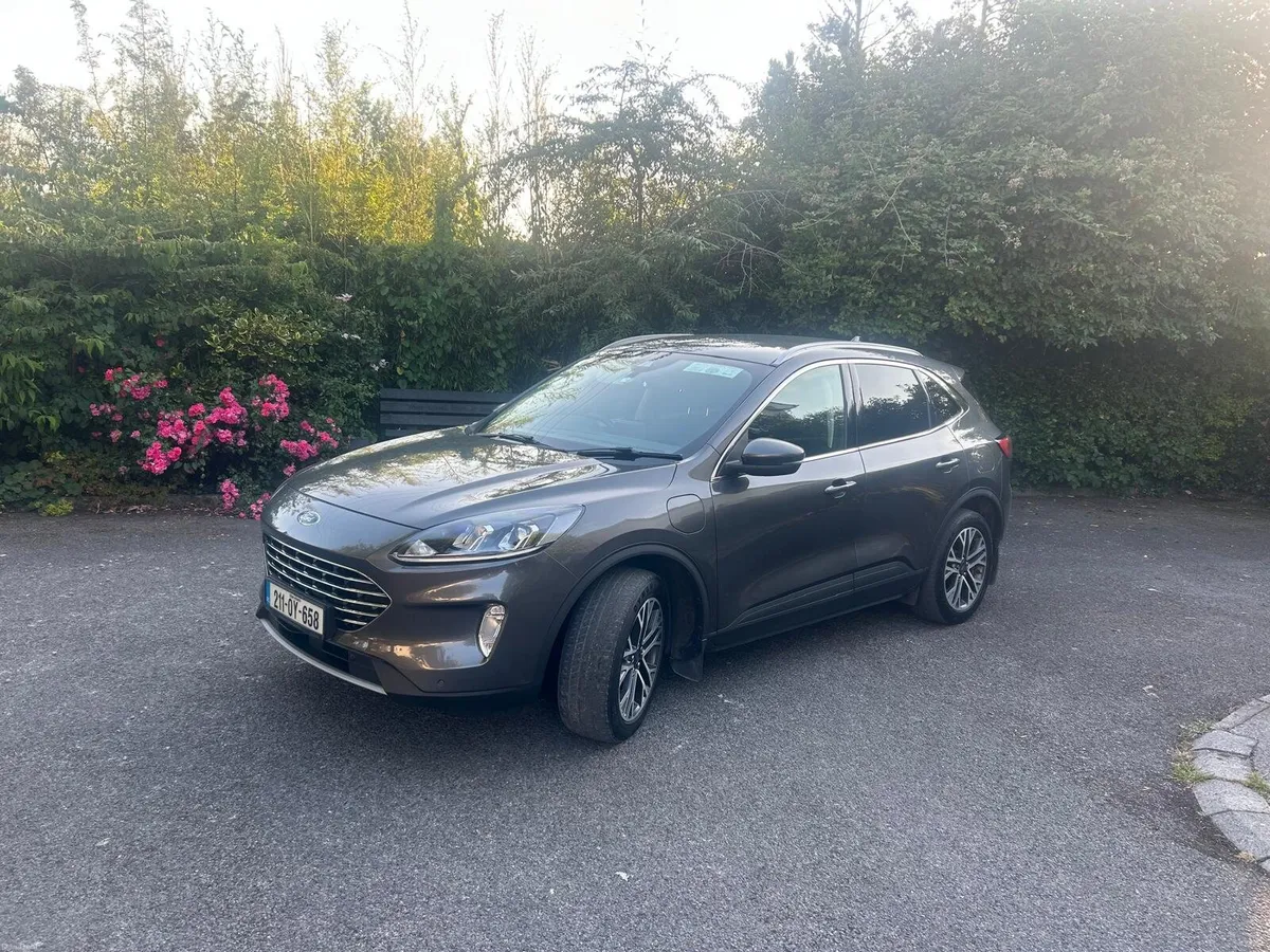 Ford Kuga 2021 titanium hybrid - Image 2