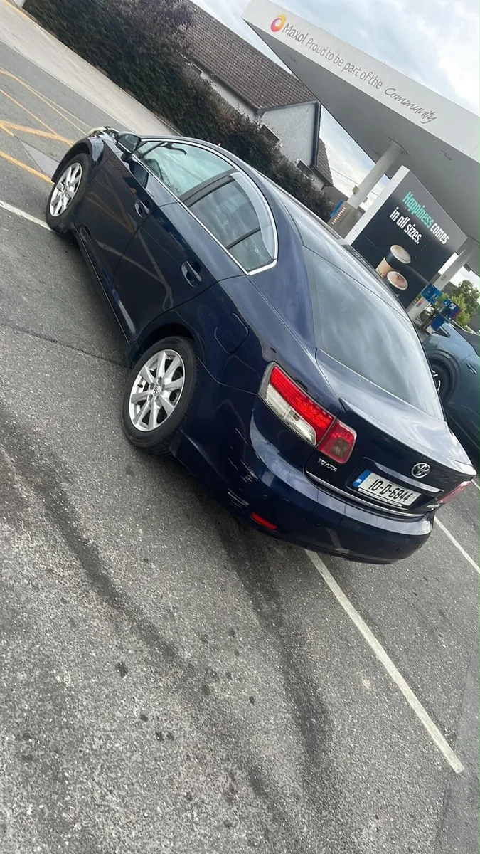 Toyota Avensis 2010 - Image 4