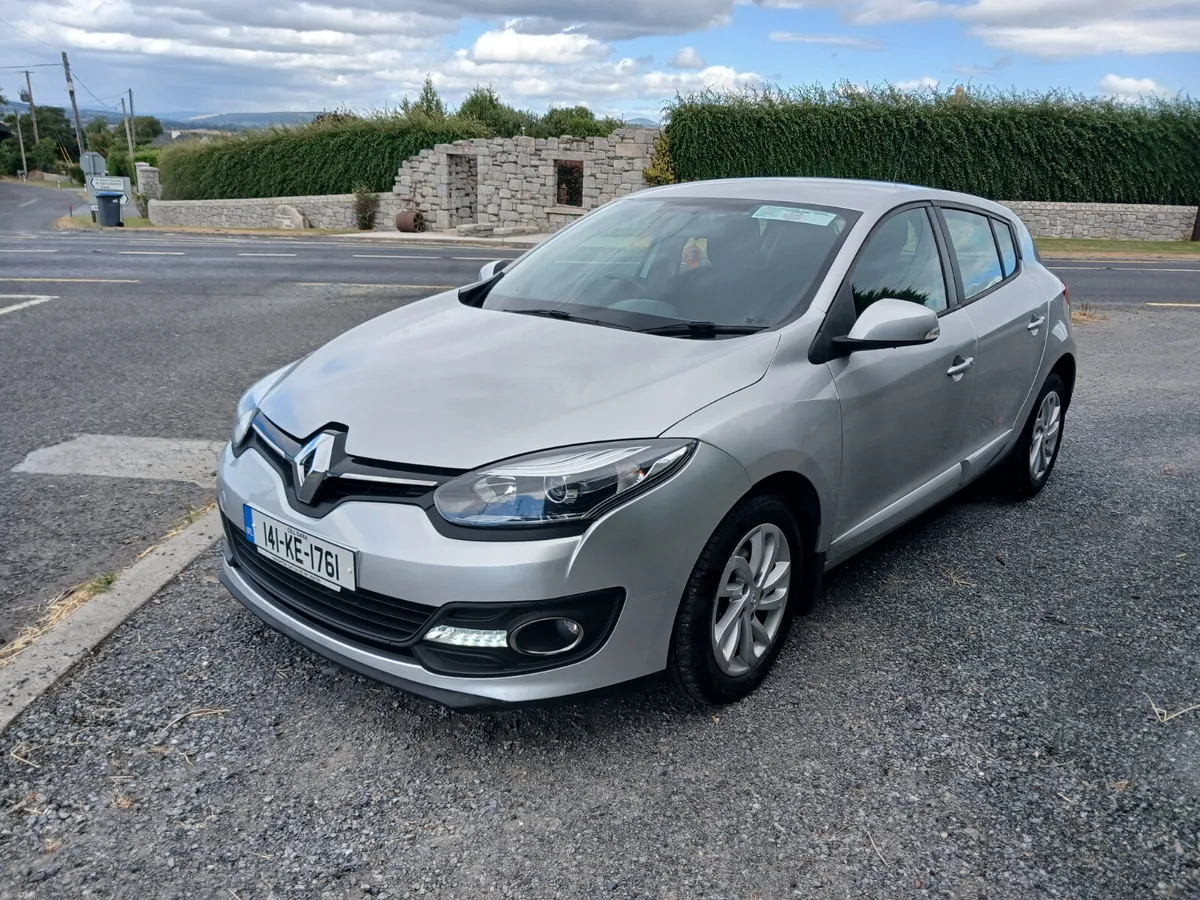 Renault Megane 2014 5 door Dsl Tax and test - Image 4