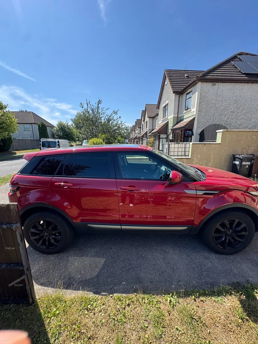 Range Rover Evouge Low mileage automatic - Image 2
