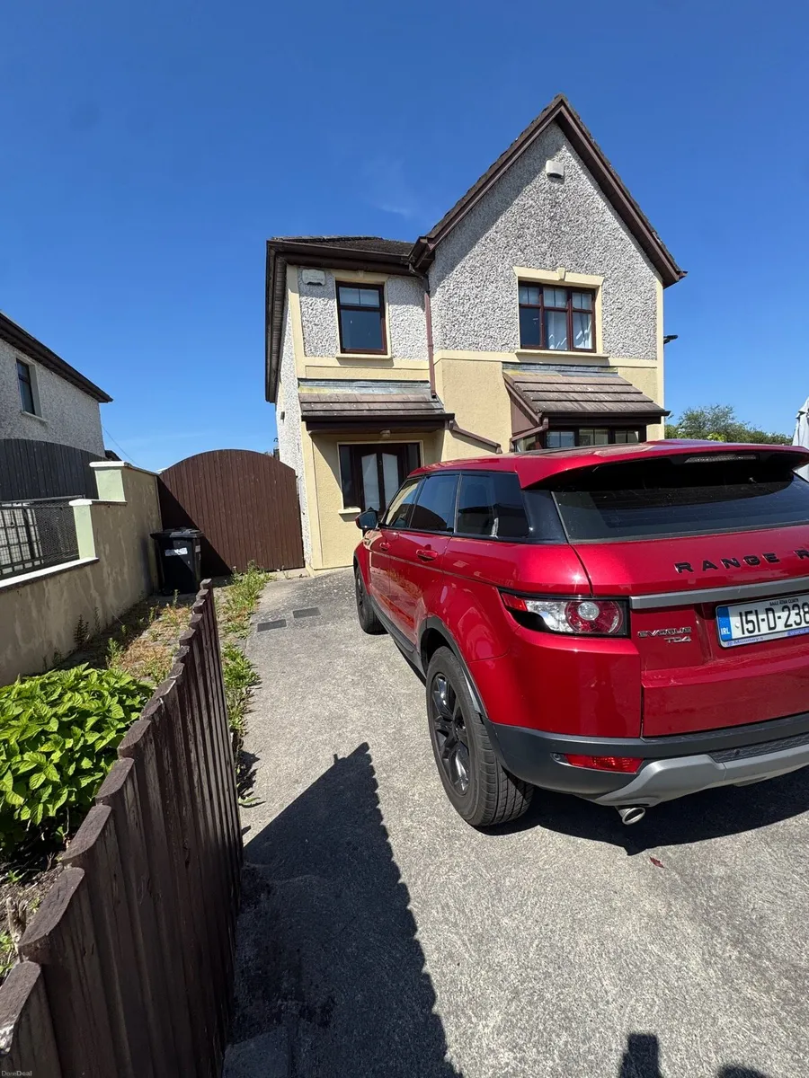 Range Rover Evouge Low mileage automatic - Image 5