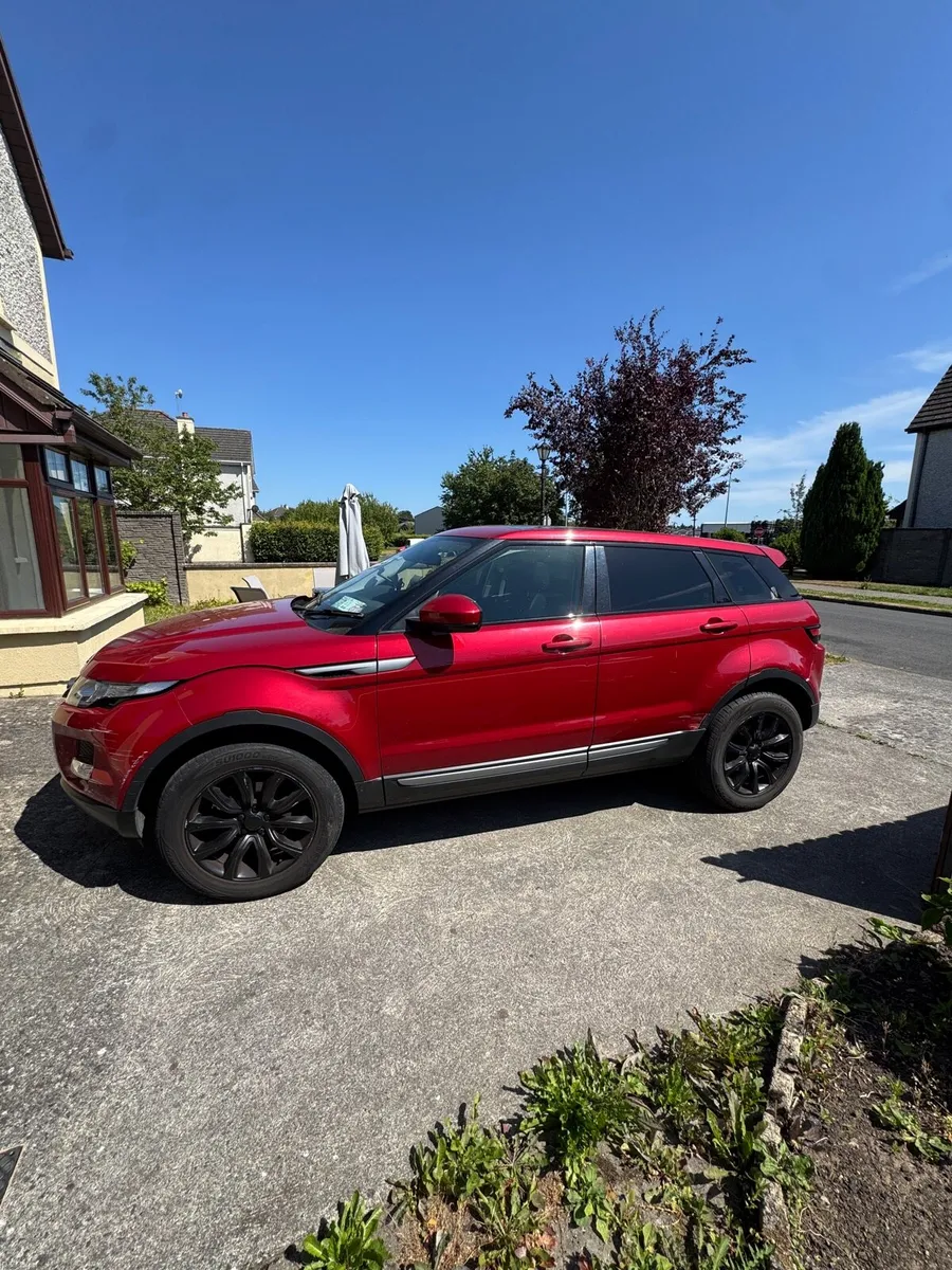 Range Rover Evouge Low mileage automatic - Image 6