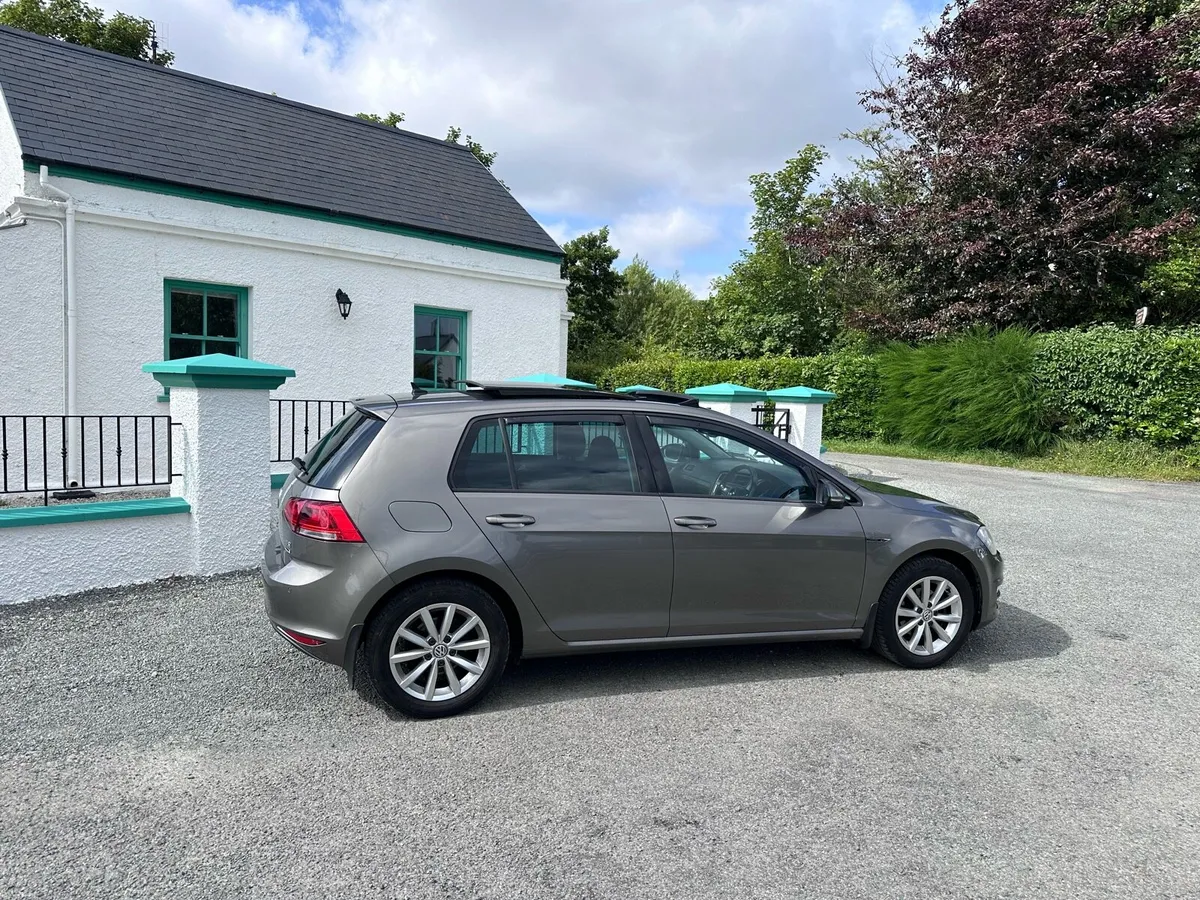 2016 VW Golf 1.2 TSI Bluemotion Lounge Edition - Image 2