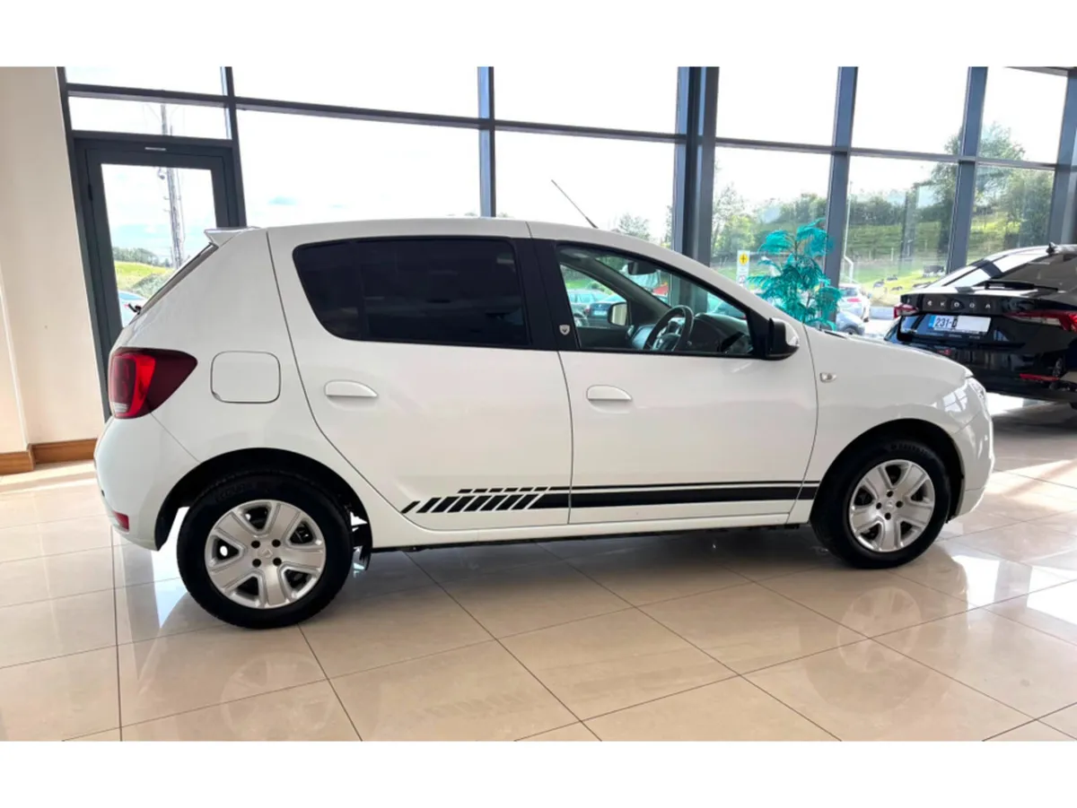 Dacia Sandero SIGNATURE SCE 75 PH2  5 DOOR - Image 5