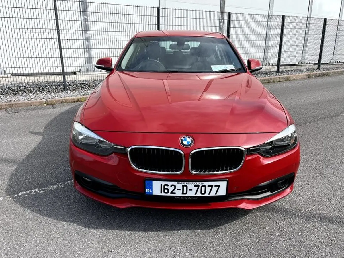 BMW 3-Series 2016 - Image 2
