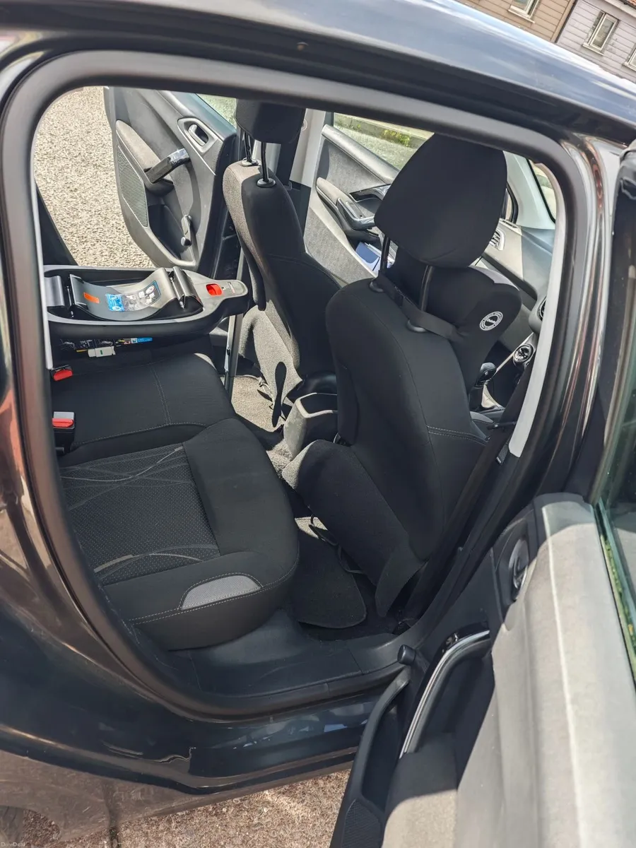 Peugeot 208 2015 1.0 Petrol - Image 6