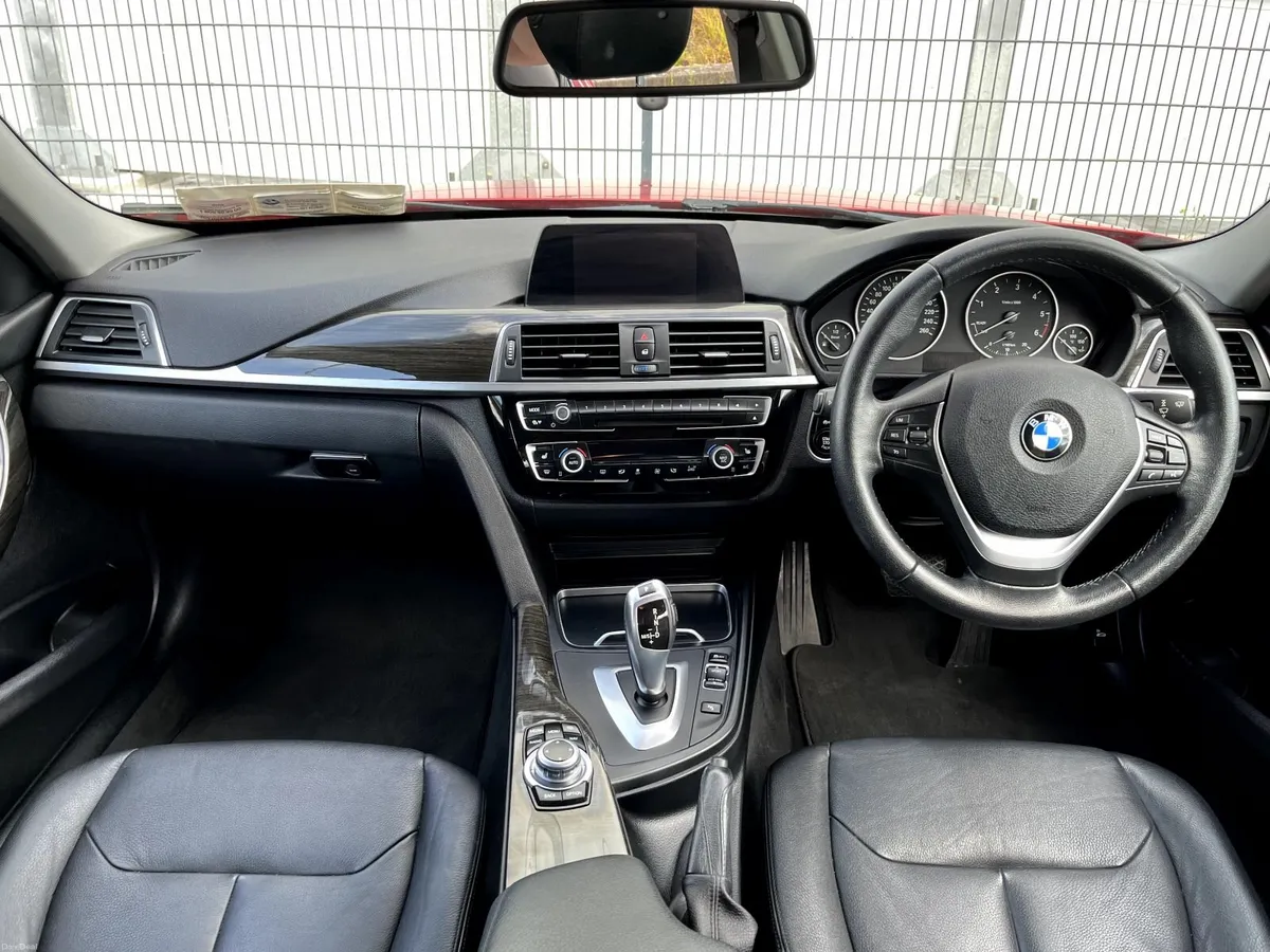 BMW 3-Series 2016 - Image 6