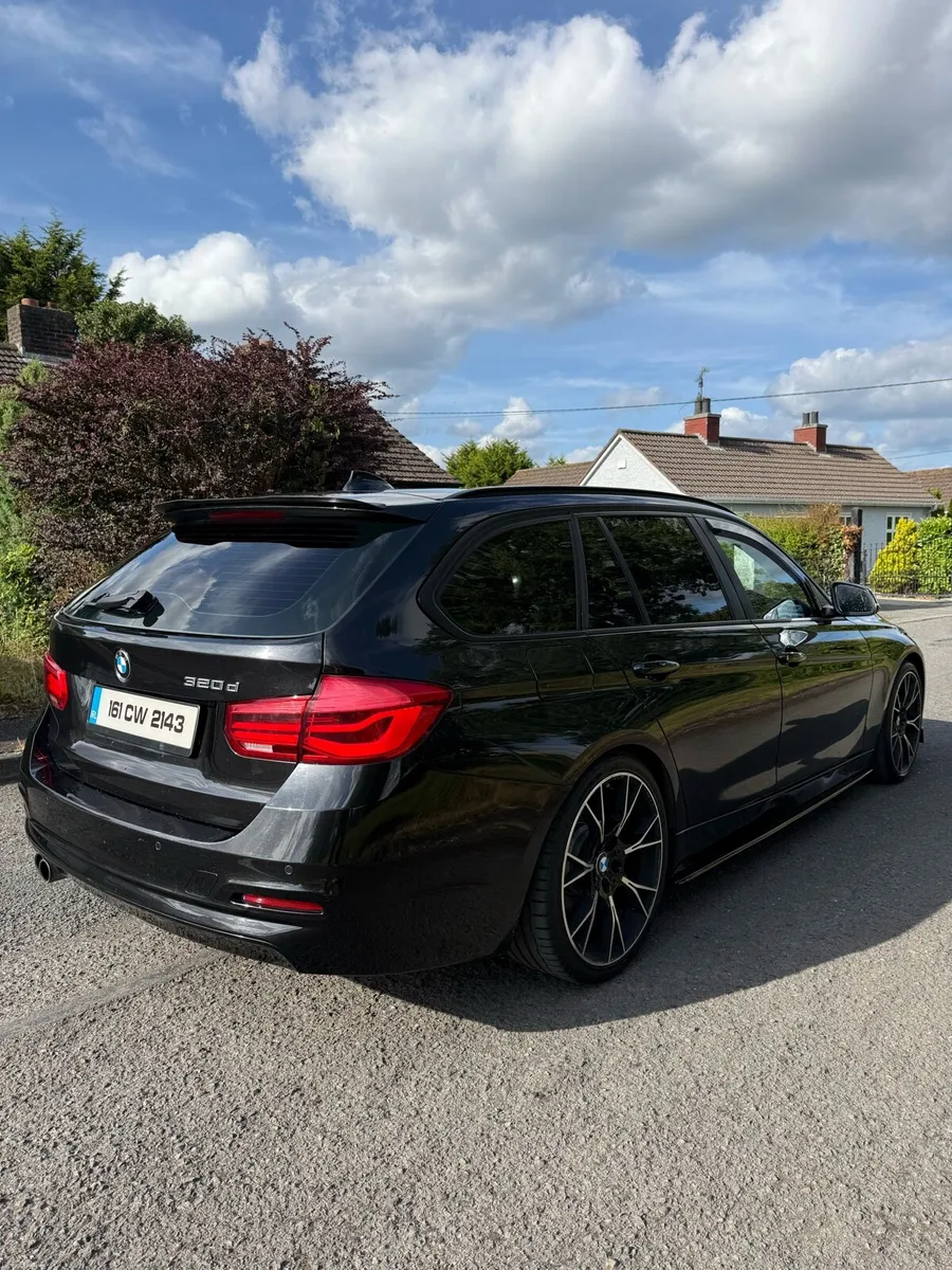 2016 BMW 320d sportTouring | 6 Speed Manual - Image 5