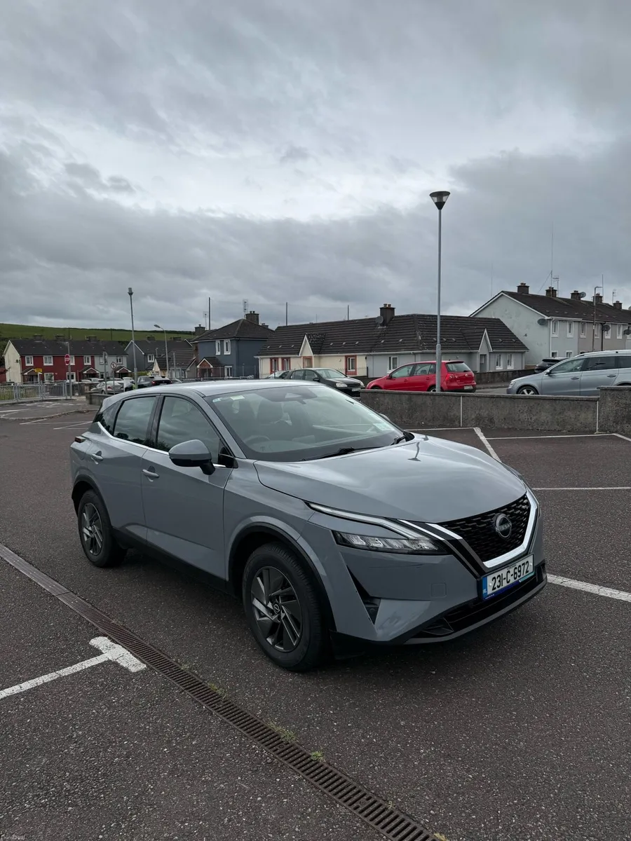 2023 Nissan Qashqai 1.3 mild hybrid | low km - Image 1