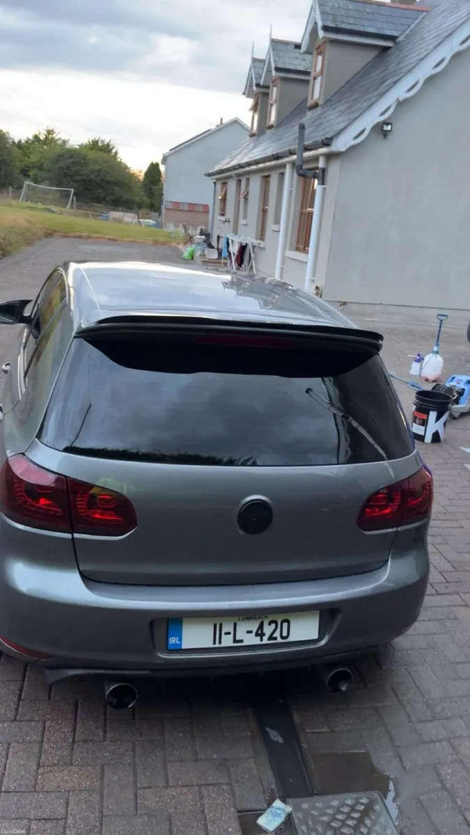 Volkswagen Golf 2011 - Image 3