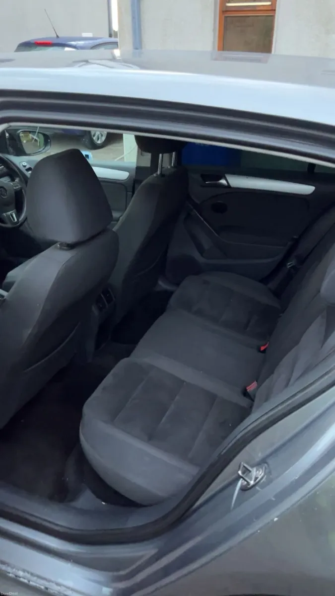 Volkswagen Golf 2011 - Image 5