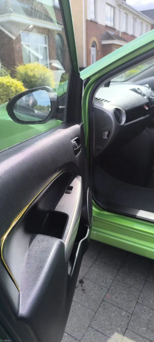 Mazda 2 - Image 3