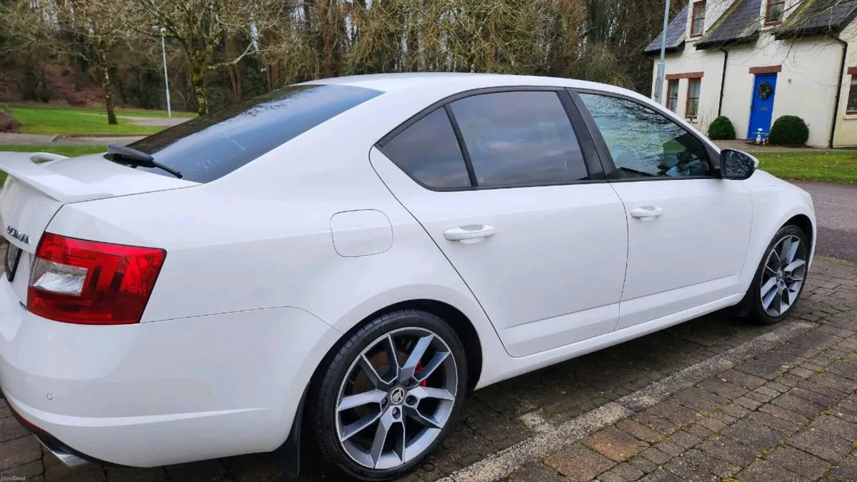 Car - Image 6