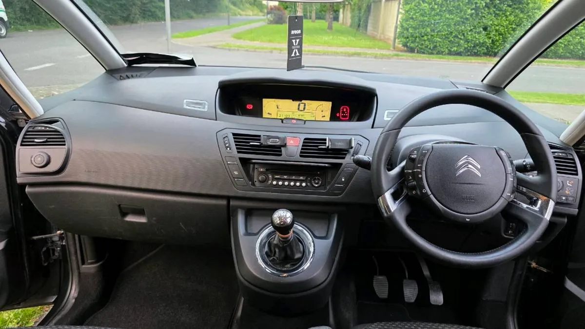 Citroen C4 Grand Picasso Spacious 7 Seater - Image 5
