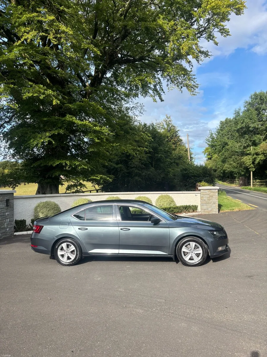 Skoda superb - Image 3