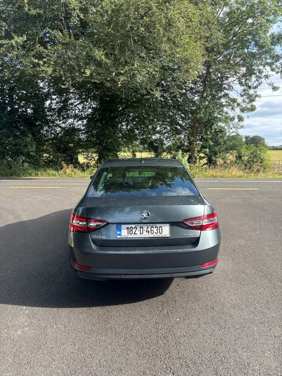 Skoda superb - Image 4