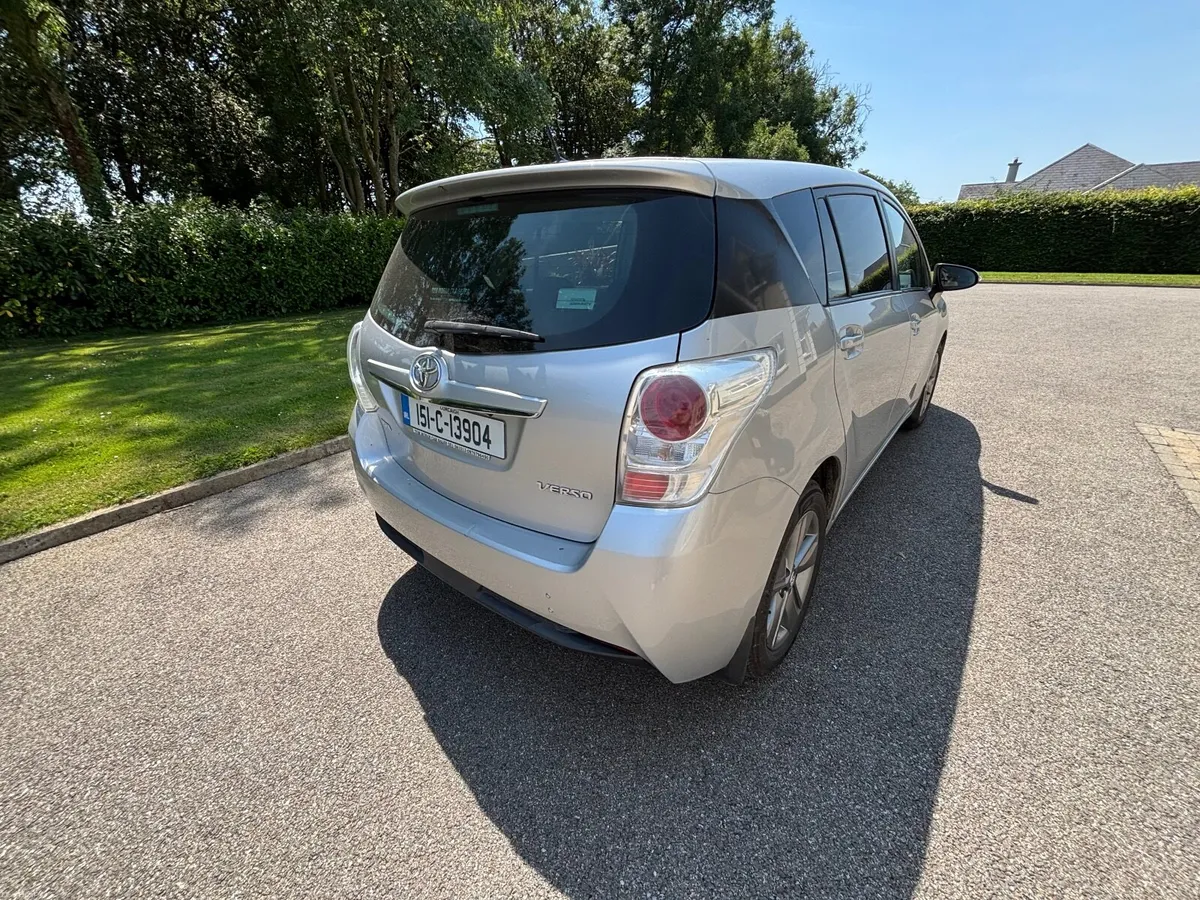 Toyota Verso 2015 dsl 7 seats - Image 5