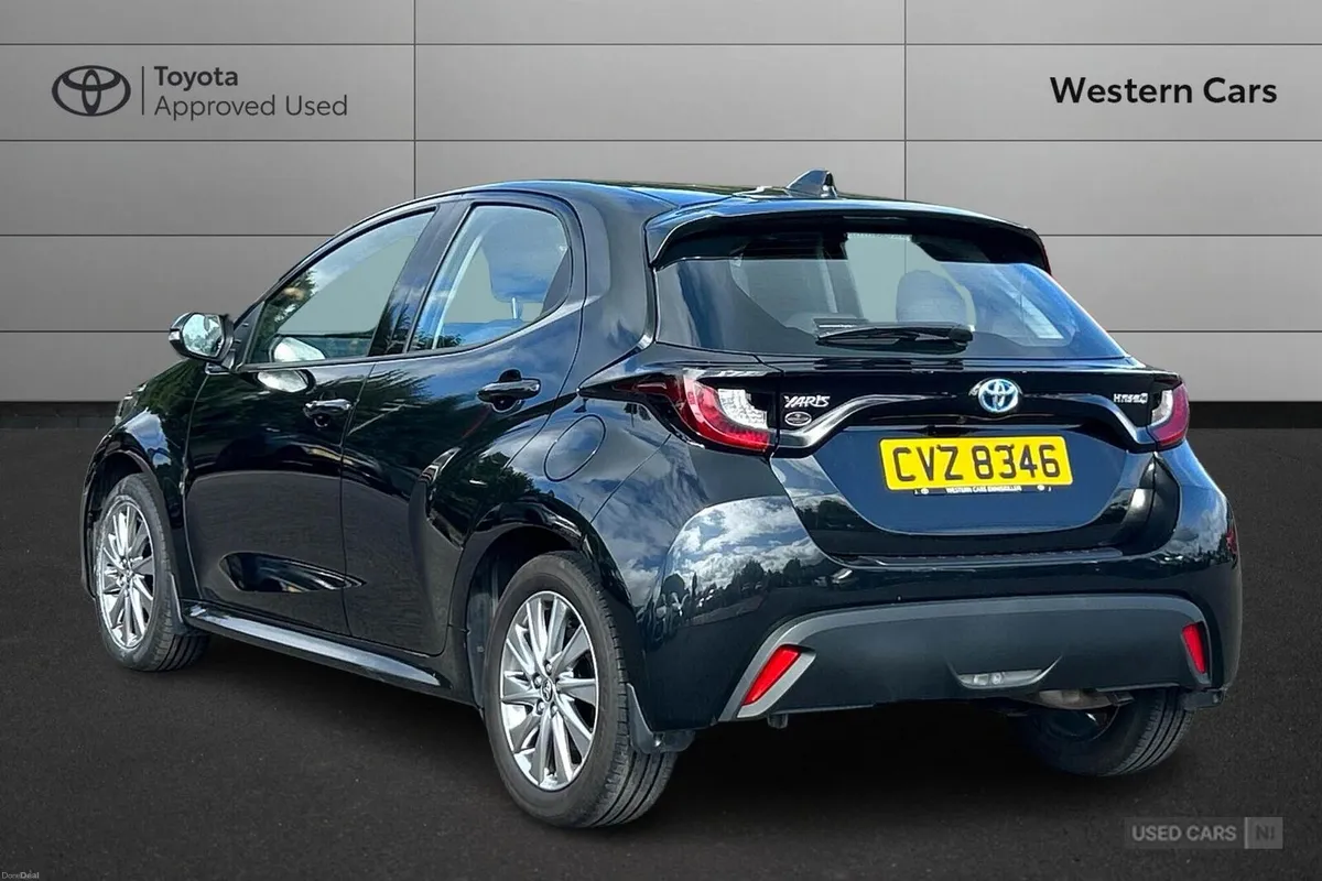 Toyota Yaris 1.5 VVT-h Icon E-CVT Euro 6 (s/s) 5dr - Image 4
