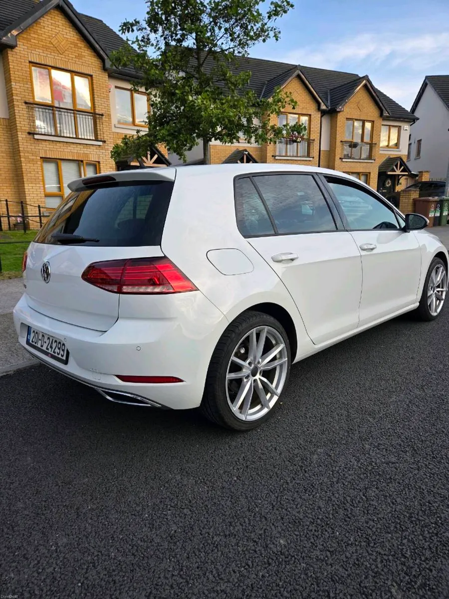 VW Golf Highline 1.6tdi, big spec, leather int - Image 3