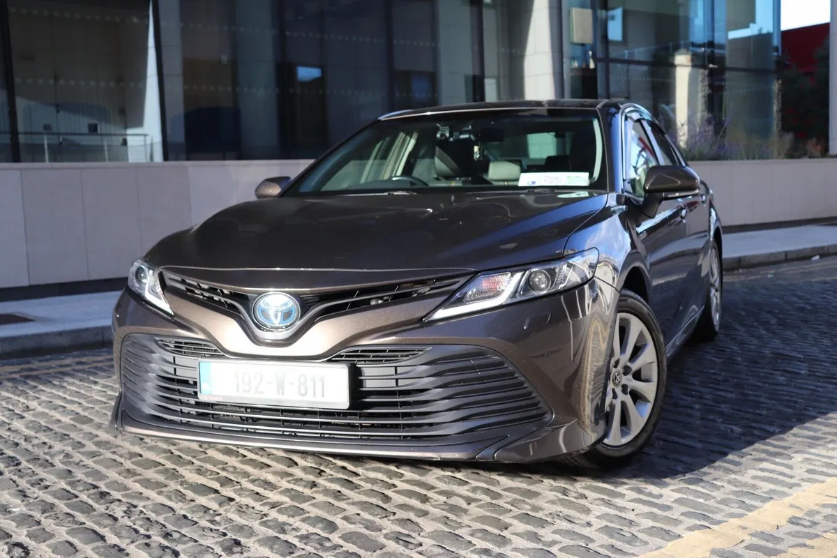 Toyota Camry NCT till 2028 - Image 5