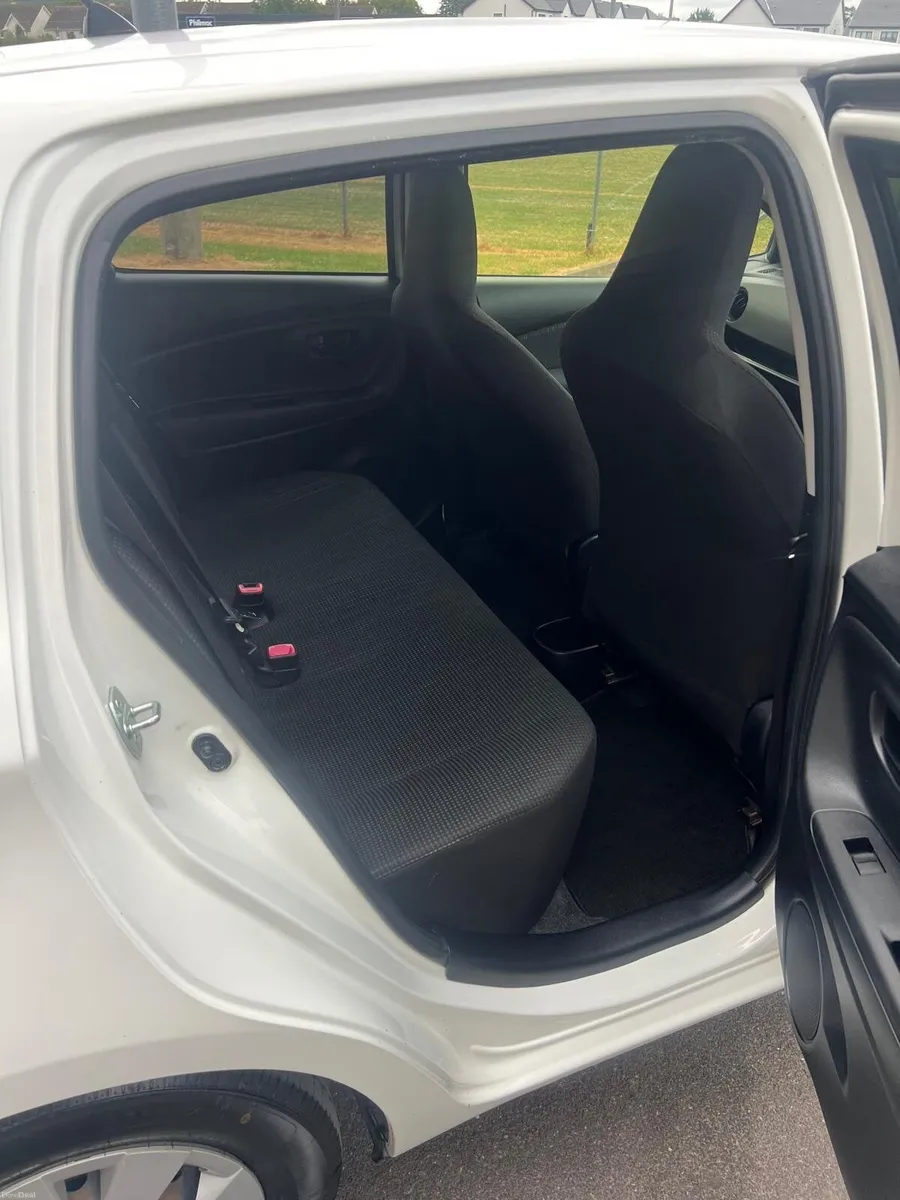 Toyota Vitz 2014 - Image 5