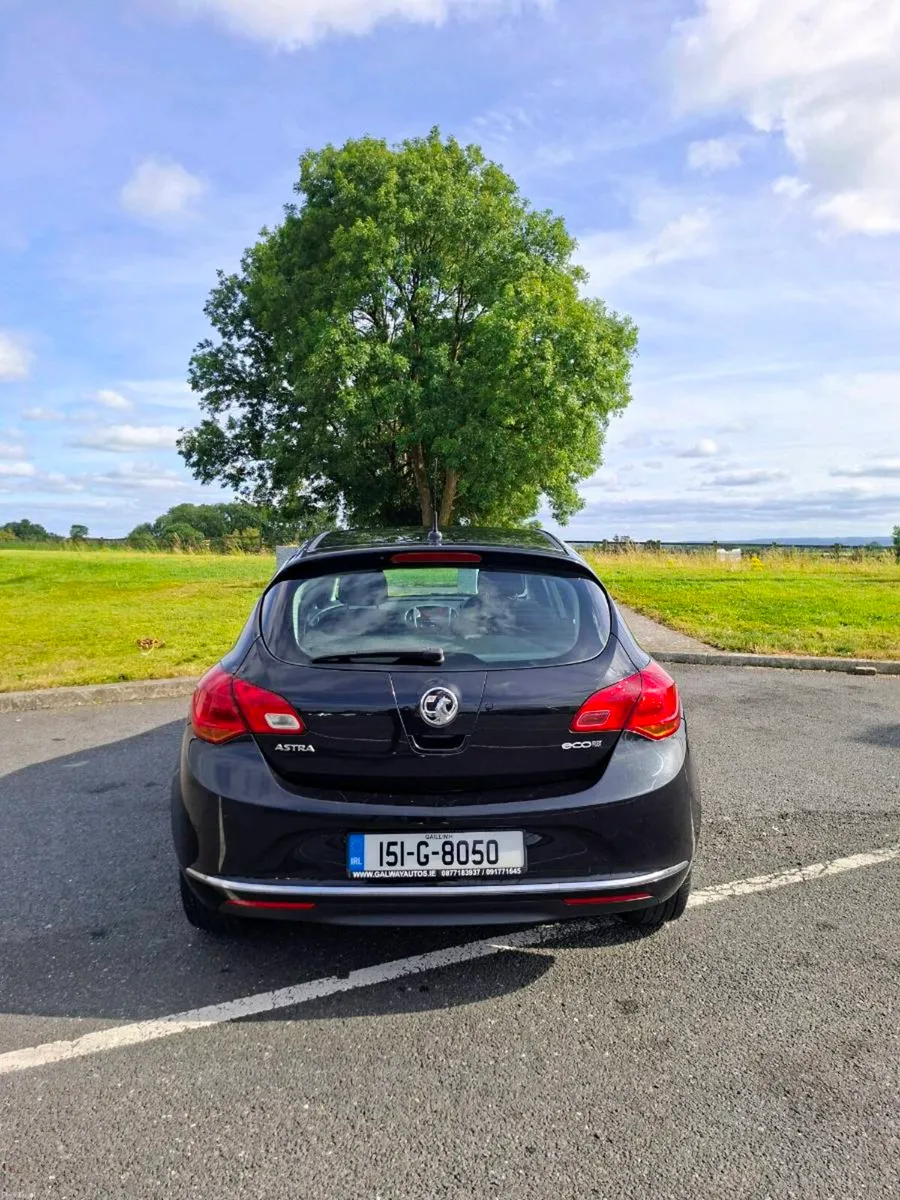 2015 Black Vauxhall Astra 1.6 CDTI Diesel Manual - Image 2