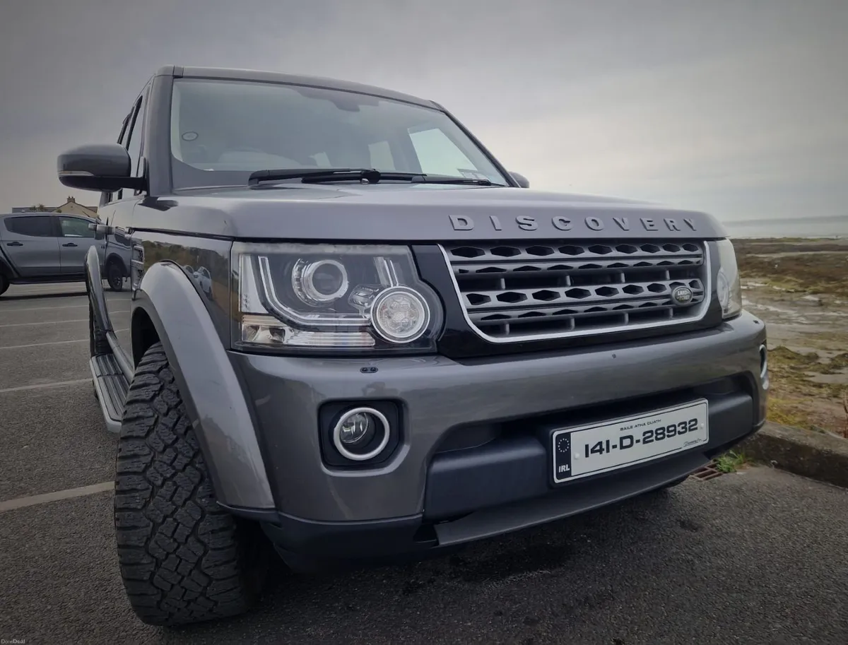 Discovery 4 Crew Cab Commercial | Fresh CVRT| Auto - Image 2