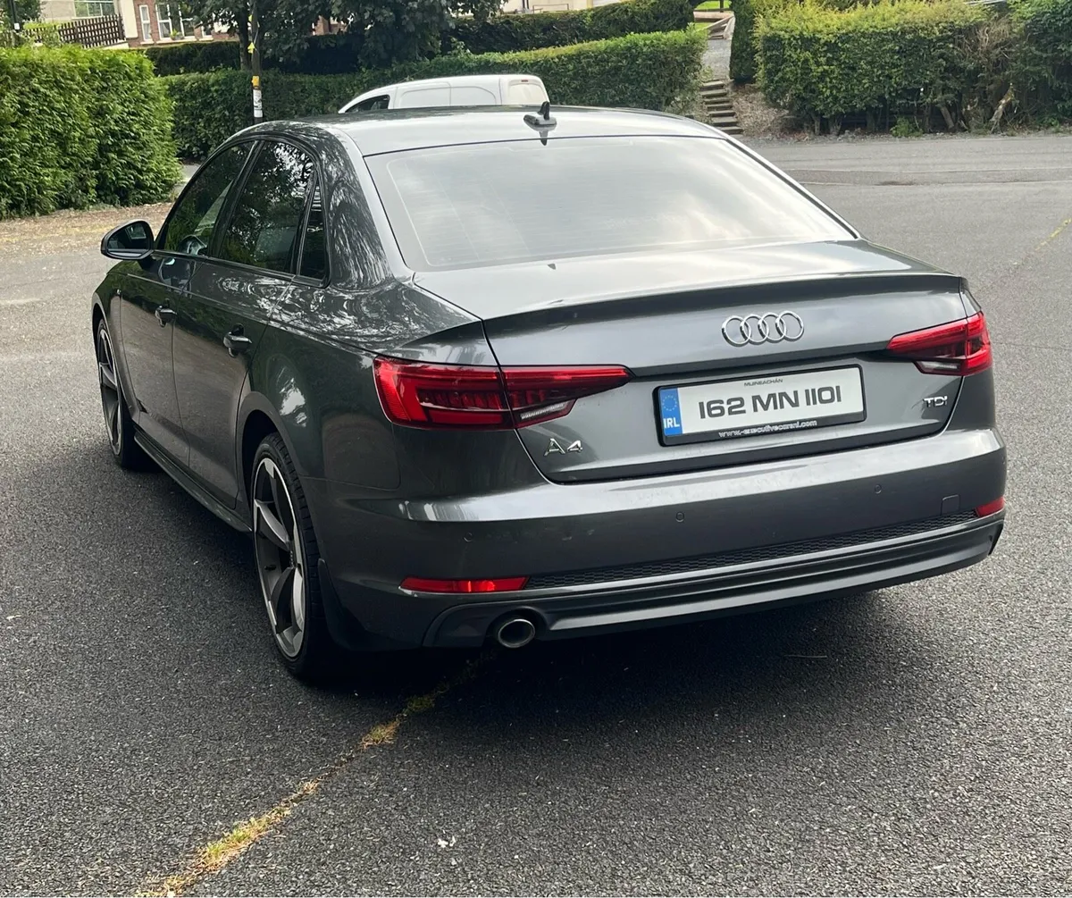 **Audi A4 S-line Black edition styling** - Image 4