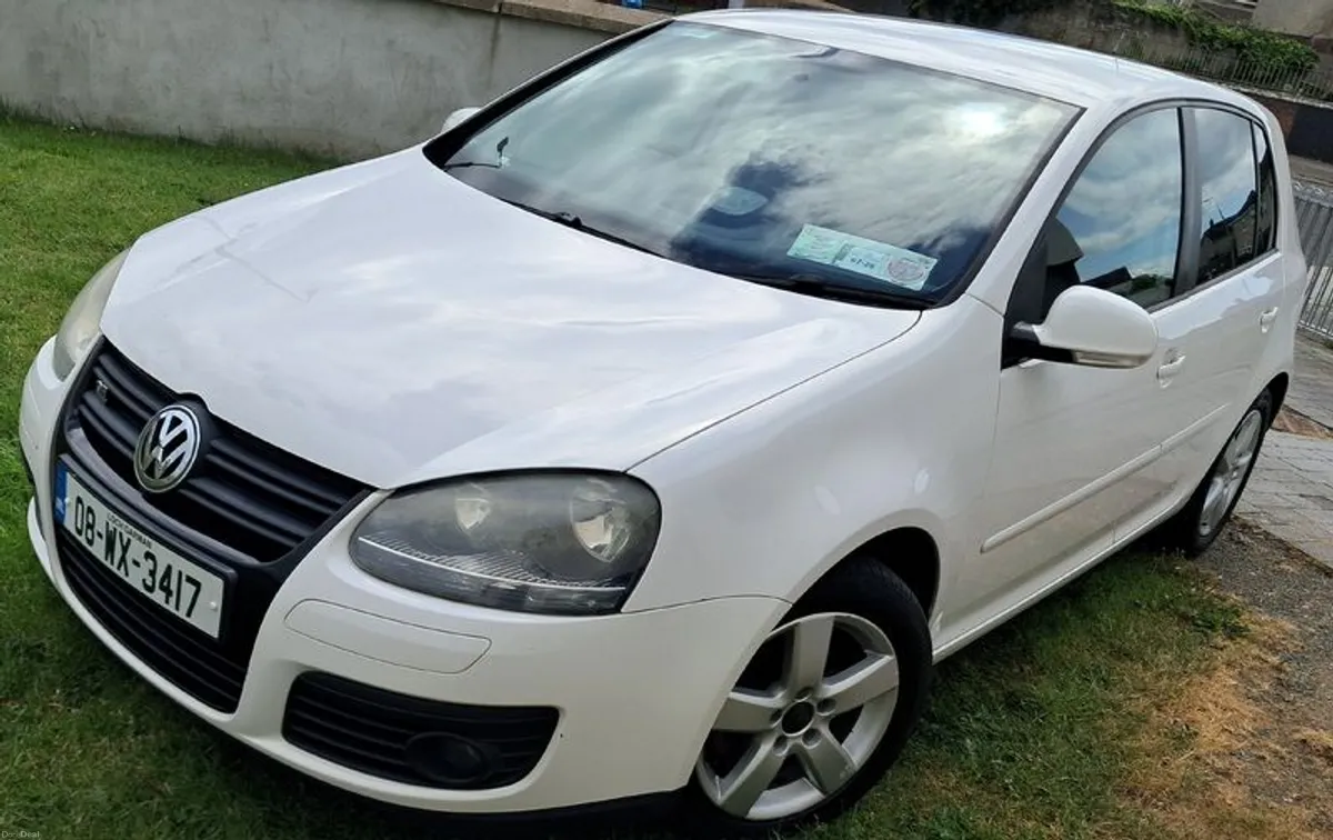 2008 Volkswagen Golf - Image 1