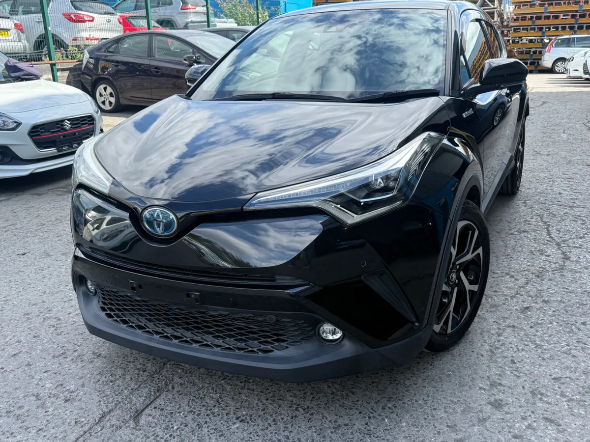 2019 Toyota C-HR Automatic Hybrid / G leather Spec - Image 5