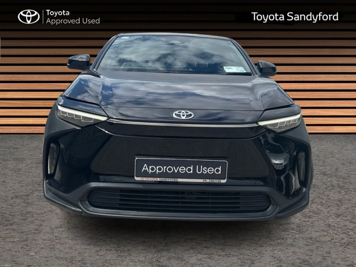 Toyota bZ4X SPORT EV AUTOMATIC // HEATED SEATS & S - Image 5
