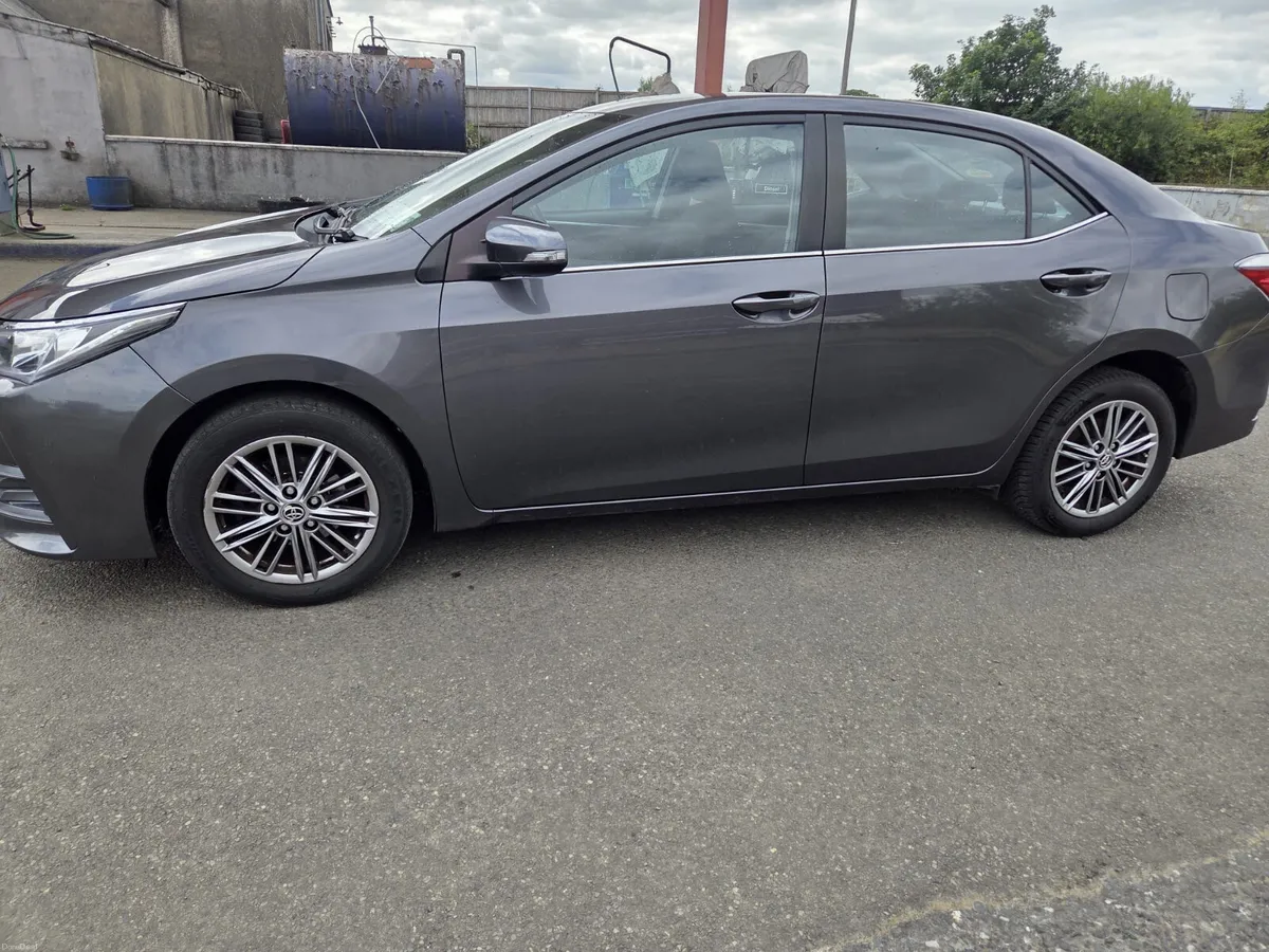 Toyota Corolla 2018 - Image 5
