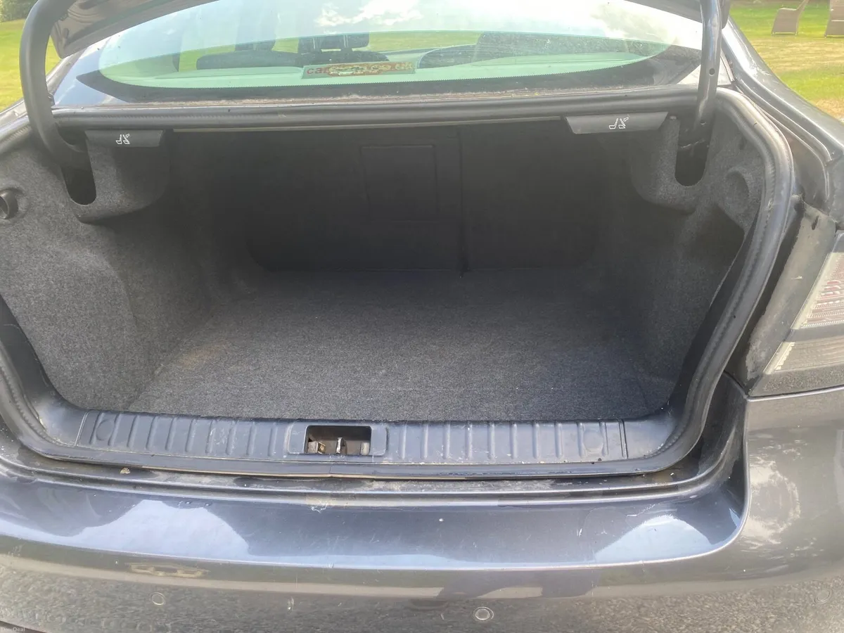 Saab 9-3 2010 - Image 2