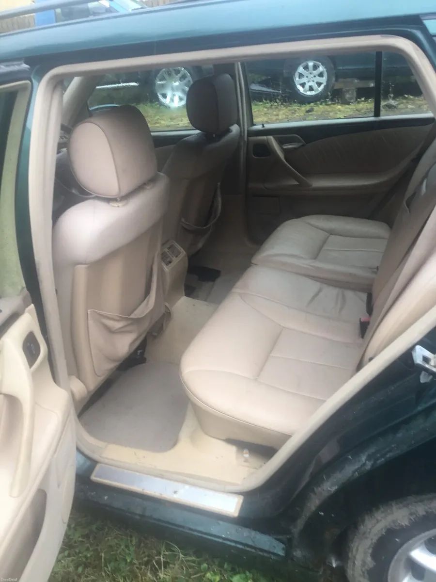 Mercedes-Benz E-Class 2000 - Image 5