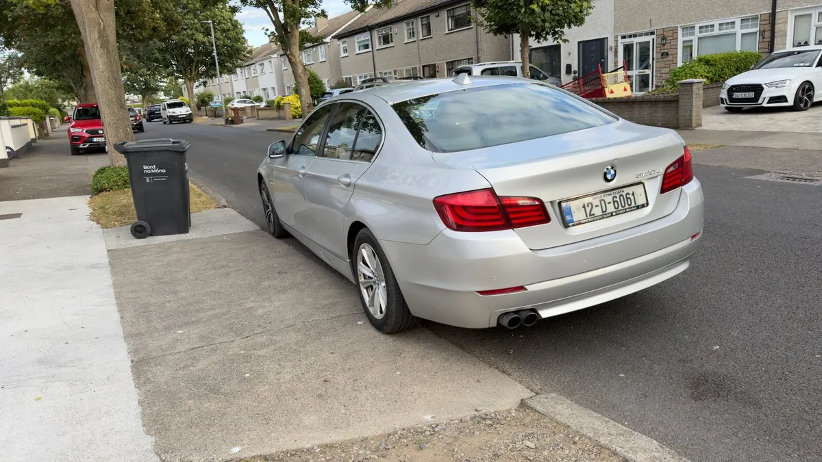 BMW 5-Series 2012 - Image 4