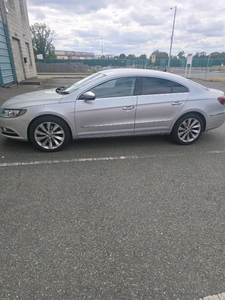 Volkswagen Passat CC - Image 1